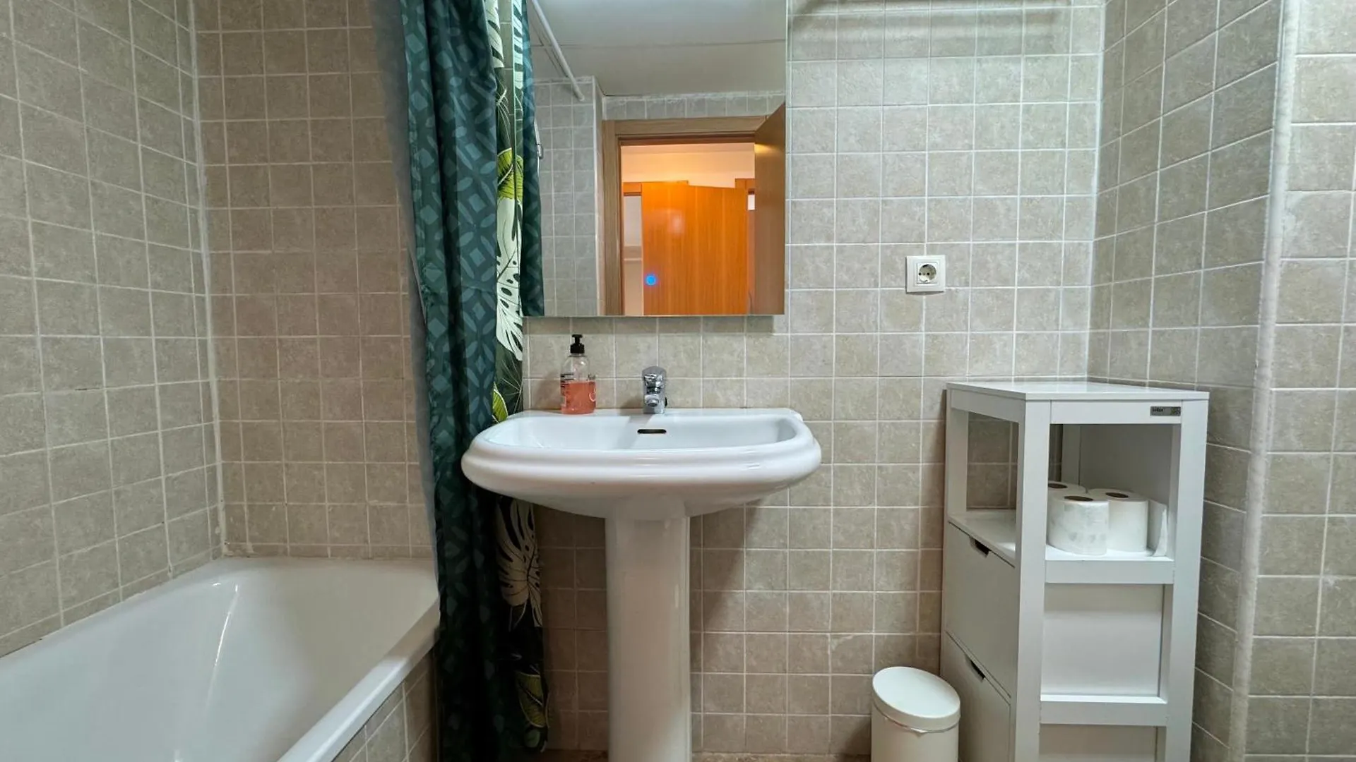 Precioso apartamento 4 habitaciones con piscina y gym Lloret de Mar